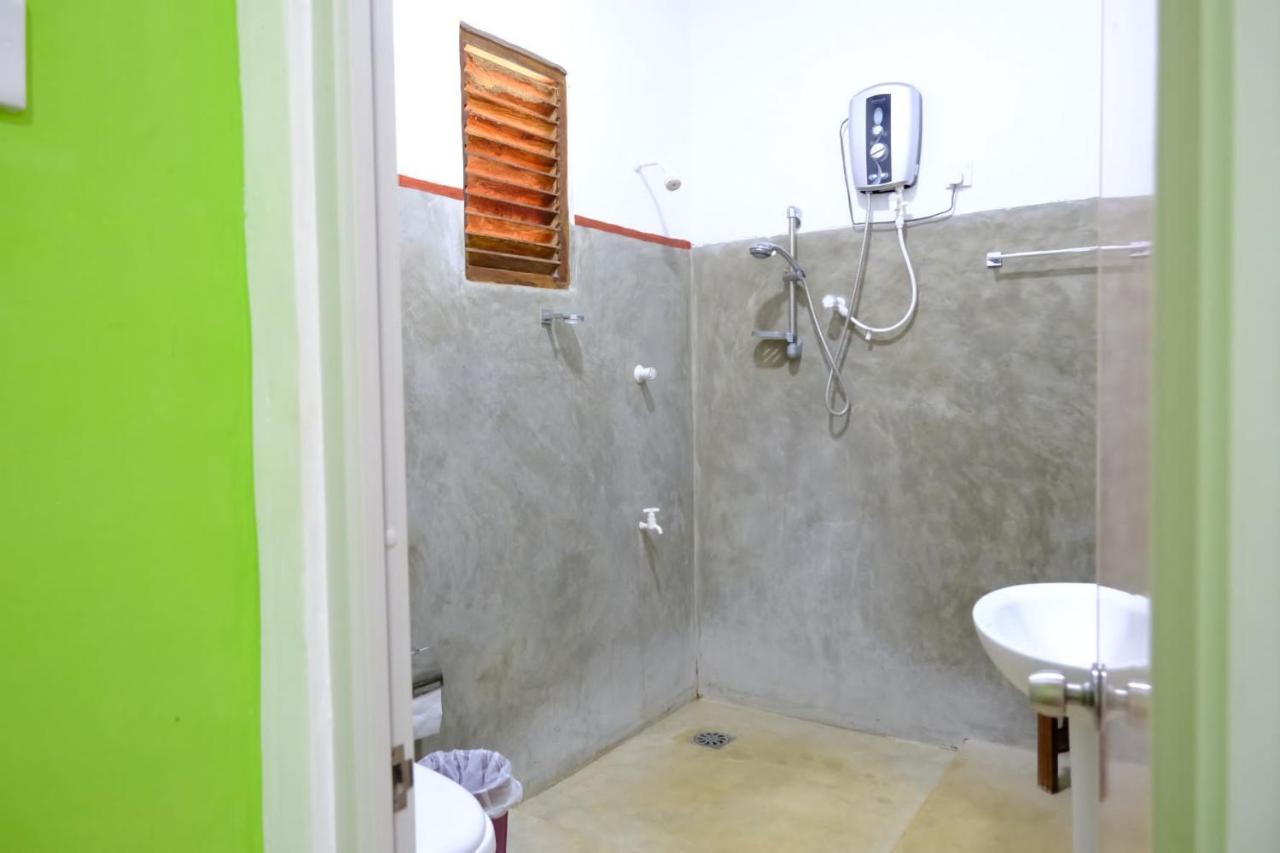 Thilina Homestay Sigirîya Extérieur photo